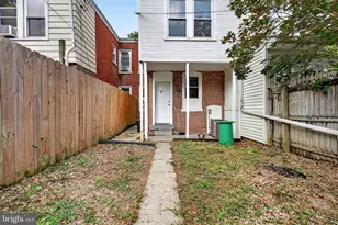 156 S Hanover St, Lebanon, PA 17042 - Photo 2