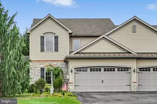 812 Briar Edge Ct, Lebanon, PA 17046 - Photo 2