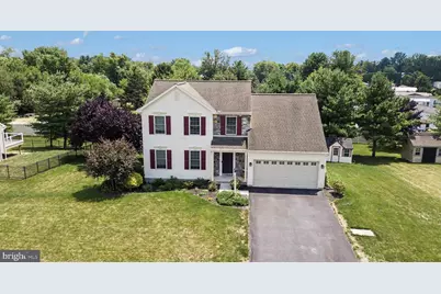 2036 Mallard Ln, Lebanon, PA 17046 - Photo 2