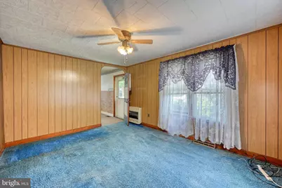 698 N 2nd Avenue, Lebanon, PA 17046 - Photo 4