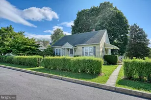 698 N 2nd Ave, Lebanon, PA 17046 - Photo 1