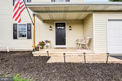 401 Greenfield Drive, Lebanon, PA 17042 - Photo 2