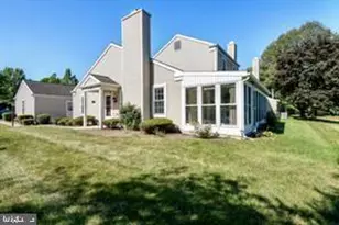 1401 Cambridge Ct, Palmyra, PA 17078 - Photo 1