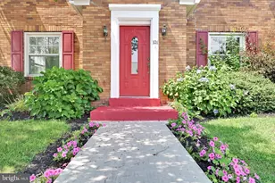 101 S Wilson St, Cleona, PA 17042 - Photo 2