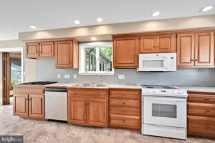101 S Wilson St, Cleona, PA 17042 - Photo 8