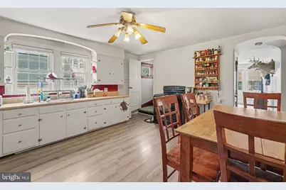 911 W Cherry Street, Palmyra, PA 17078 - Photo 8