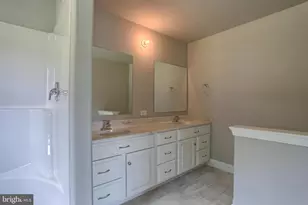 010 Starlight Ln, Lebanon, PA 17046 - Photo 22
