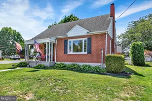 106 E Poplar St, Lebanon, PA 17042 - Photo 1