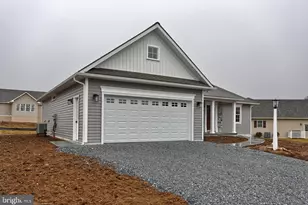 016 Starlight Ln, Lebanon, PA 17046 - Photo 4