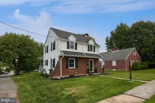 11 E Herman Ave, Lebanon, PA 17042 - Photo 2