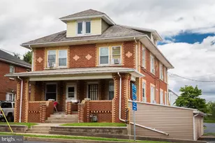 834 W Main St, Palmyra, PA 17078 - Photo 2