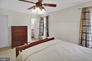 55 Parkside Dr, Lebanon, PA 17042 - Photo 18