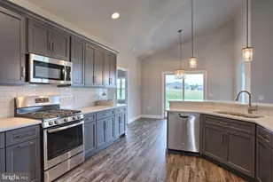 021 Starlight Ln, Lebanon, PA 17046 - Photo 20