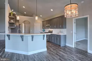 021 Starlight Ln, Lebanon, PA 17046 - Photo 16