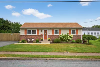 935 E Queen Street, Annville, PA 17003 - Photo 1