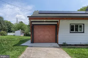 1 E Chestnut St, Cleona, PA 17042 - Photo 34