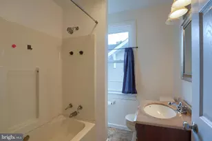 225 Broad St, Palmyra, PA 17078 - Photo 28