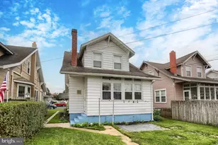 225 Broad St, Palmyra, PA 17078 - Photo 32