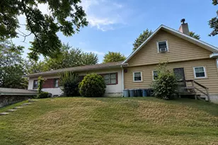 113 Lindbergh Dr, Palmyra, PA 17078 - Photo 2