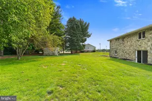 1147 Cedar Crest Dr, Lebanon, PA 17046 - Photo 12