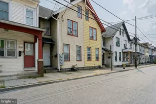 1232 Willow St, Lebanon, PA 17046 - Photo 2
