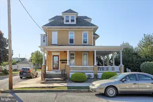 50 E Maple St, Palmyra, PA 17078 - Photo 2