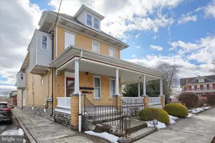 50 E Maple St, Palmyra, PA 17078 - Photo 2