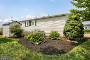 384 W Spruce St, Palmyra, PA 17078 - Photo 32