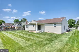 636 Meadow Dr, Lebanon, PA 17042 - Photo 6