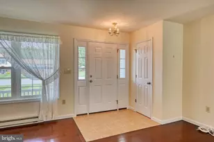 636 Meadow Dr, Lebanon, PA 17042 - Photo 12