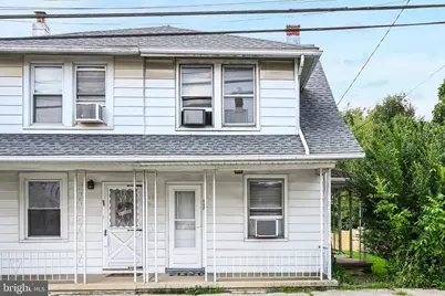 117 W Main Street, Newmanstown, PA 17073 - Photo 2