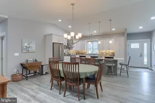 82 S Village Cir, Palmyra, PA 17078 - Photo 16