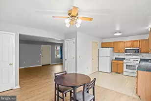 28 Penny Ln, Lebanon, PA 17046 - Photo 8