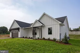 106 Grove Ln, Myerstown, PA 17067 - Photo 4