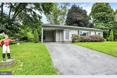 921 N 8th Avenue, Lebanon, PA 17046 - Photo 2