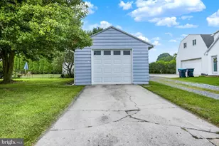 832 W Maple St, Palmyra, PA 17078 - Photo 32