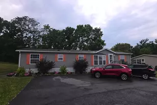17 Patricia Dr, Lebanon, PA 17042 - Photo 1