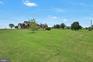 324 Chestnut Hill Rd, Fredericksburg, PA 17026 - Photo 8