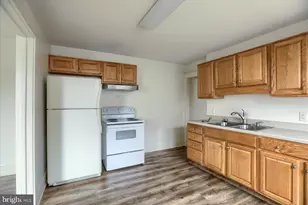322 S Railroad St, Palmyra, PA 17078 - Photo 8