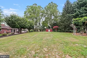 11 W Larch St, Annville, PA 17003 - Photo 6