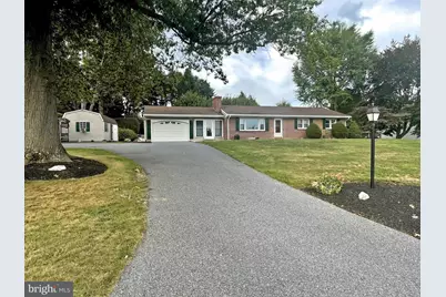 11 W Larch Street, Annville, PA 17003 - Photo 1
