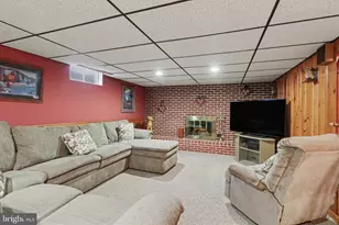 11 W Larch St, Annville, PA 17003 - Photo 32