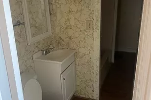 523 Walnut St, Lebanon, PA 17042 - Photo 4