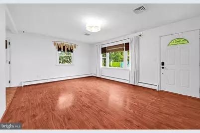 125 S Center Avenue, Palmyra, PA 17078 - Photo 8
