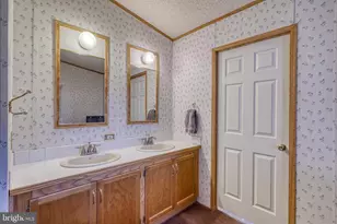 218 W Spruce St, Palmyra, PA 17078 - Photo 44