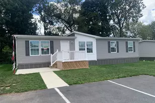 22 W Willow St, Palmyra, PA 17078 - Photo 1