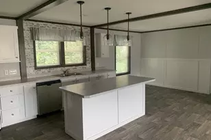 22 W Willow St, Palmyra, PA 17078 - Photo 4
