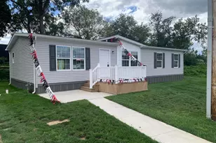 30 W Willow St, Palmyra, PA 17078 - Photo 1