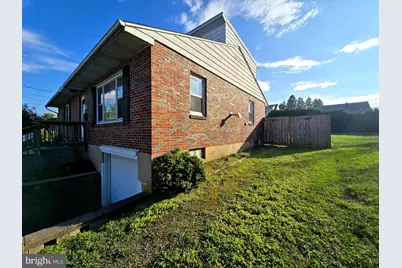 703 S 2nd Avenue, Lebanon, PA 17042 - Photo 2