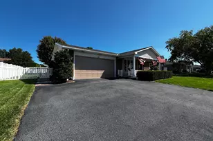 931 Oak Ln, Lebanon, PA 17046 - Photo 1
